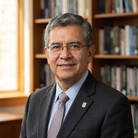 Dr. Ernesto Vargas Solís